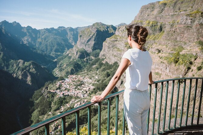 Heritage of Old Funchal Madeira Walking Private Tour - Why the private format and English-led guide matter here