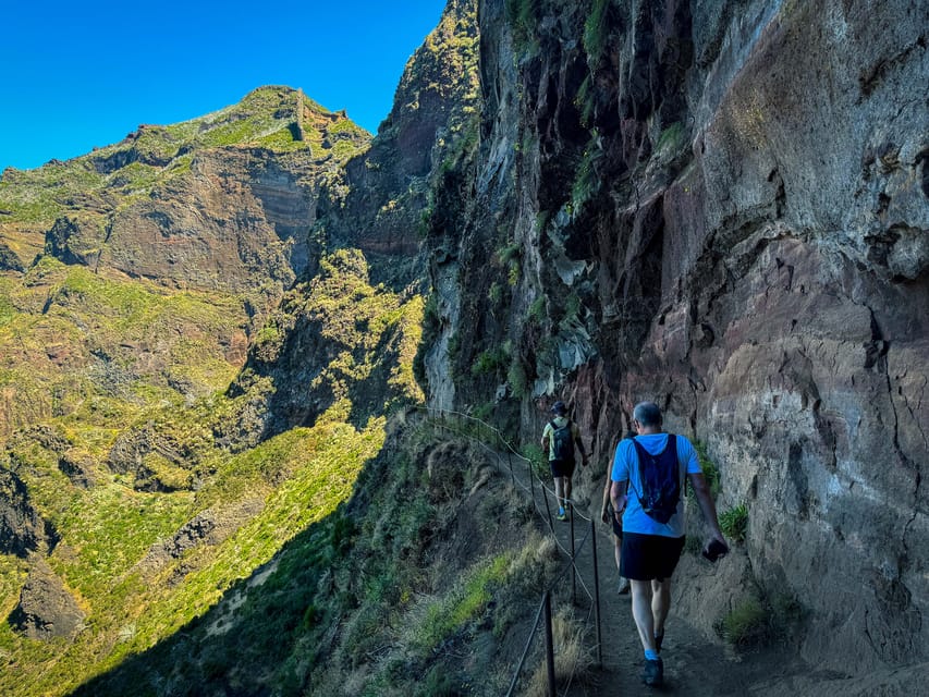 Hiking in Madeira: From Pico Areeiro to Pico Ruivo - Descent to Achadas do Teixeira: Tough Legs, Worth It Views