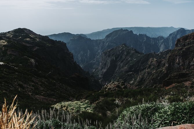 Jeep Tour to East ( Pico Arieiro, Santana, Faial, Caniçal) - Stop 4: Miradouro do Guindaste, 30 minutes for photos and video