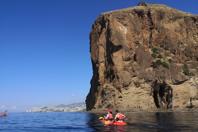 Kayak and Snorkeling Tour in Underwater Nature Reserve Garajau - Meeting at Lokoloko, then the short run to Praia de Garajau
