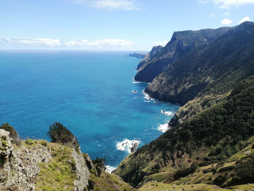 Larano / Boca do Risco full day hike - Route overview: Machico to Porto da Cruz by old footpath