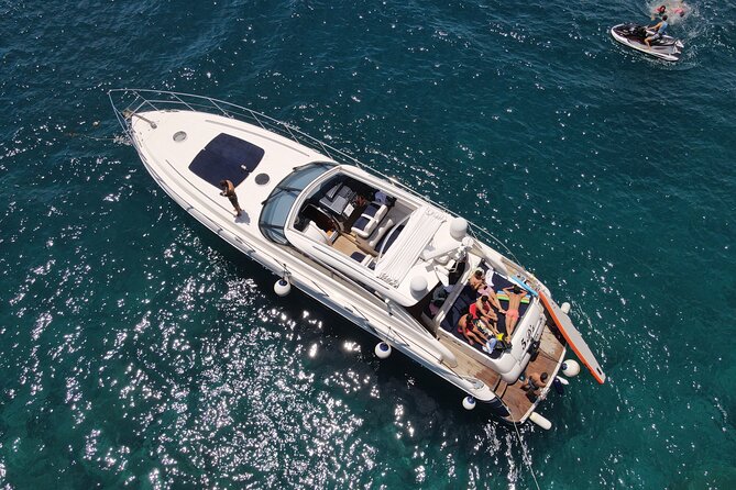 Luxury Yacht 4 hours in Madeira - How the 4 hours actually play out on the water