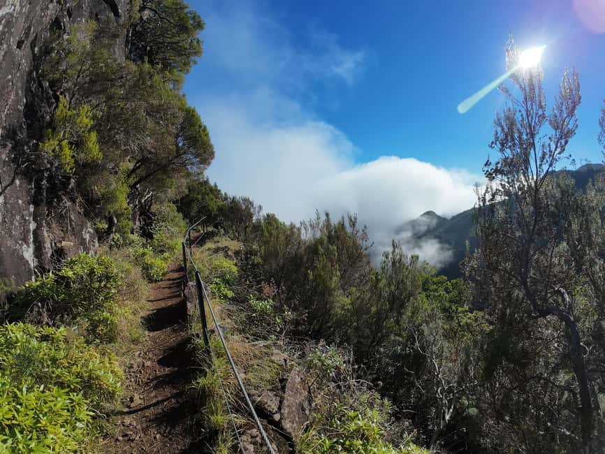 Madeira: Bica da Cana to Encumeada Guided Hike with Pickup - São Vicente and Serra de Água valleys: views that unfold as you descend