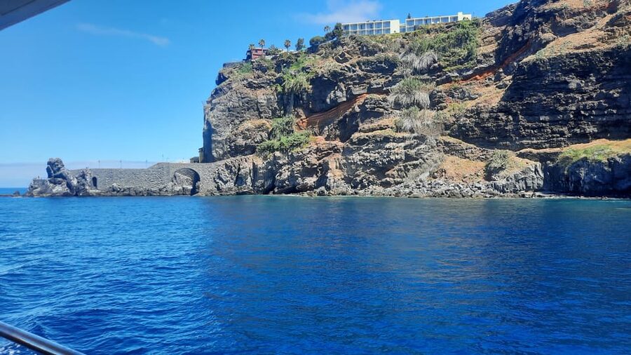 Madeira: Boat Trip with Lunch, Drinks, and Hotel Transfer - Drinks Throughout: Keeping the Mood Cool and Casual