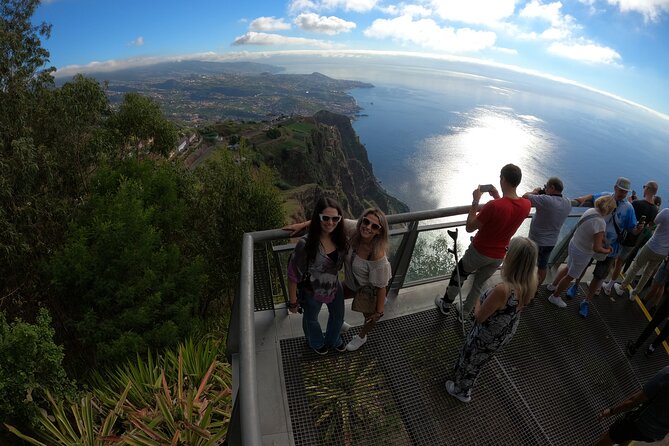 Madeira Buggy Private Scenic Tour to Câmara de Lobos and Skywalk - Stop 1: Doca do Cavacas Natural Pools and lava-coast views