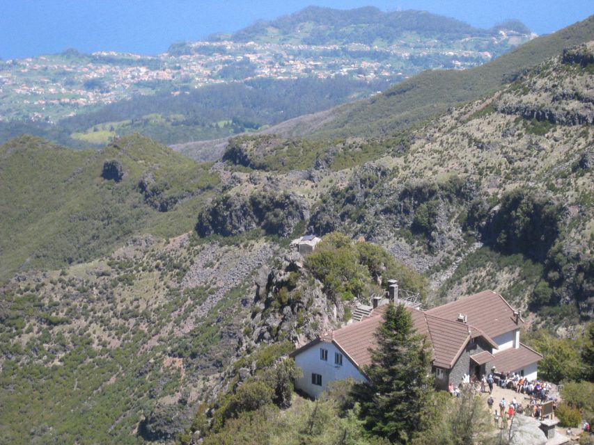 Madeira: Full-Day Pico Ruivo / Achada do Teixeira Walk - Starting From Pickup, Ending at Achada do Teixeira
