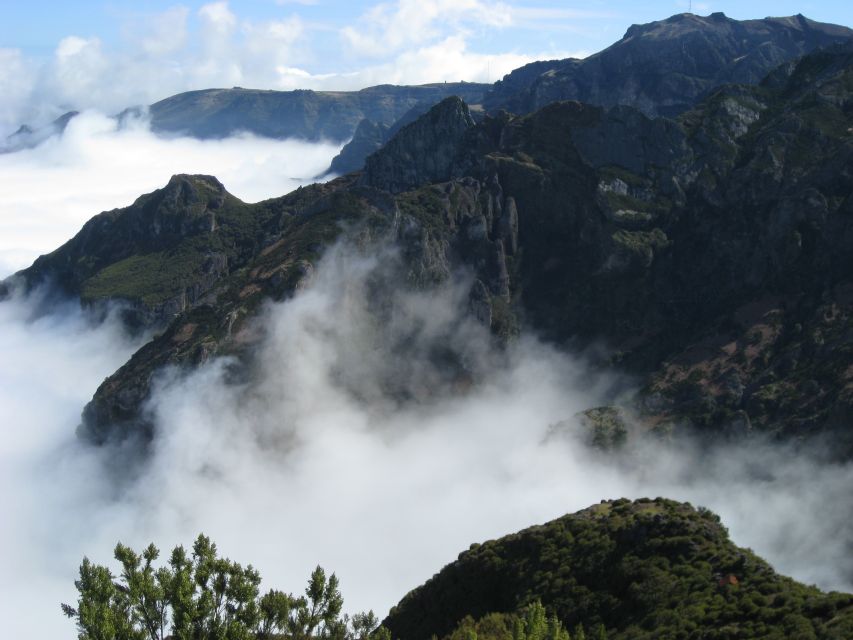 Madeira: Full-Day Pico Ruivo / Achada do Teixeira Walk - Picarouto To the Rocks: Your First Real Look at Madeira