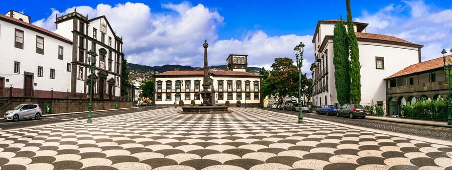 Madeira: Funchal's Eco Private City Tour - Fort of São Tiago: where the sunset timing pays off