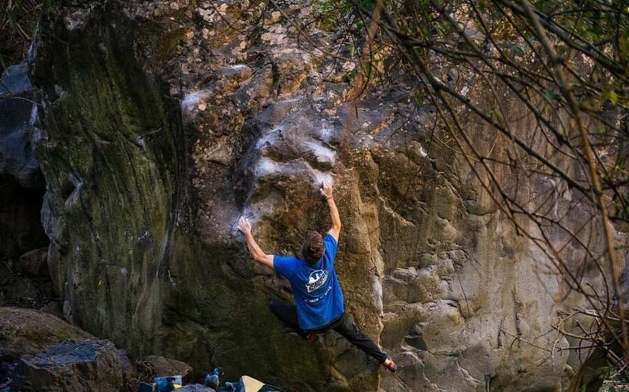 Madeira: Half-Day Bouldering Adventure with Snacks - Where you’ll climb: valleys, cliffs, and seaside rock