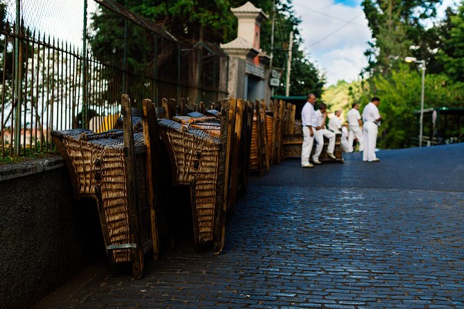 Madeira Half-Day Sightseeing Private Tour with Wine Tasting - The old road to Eira do Serrado and Curral das Freiras