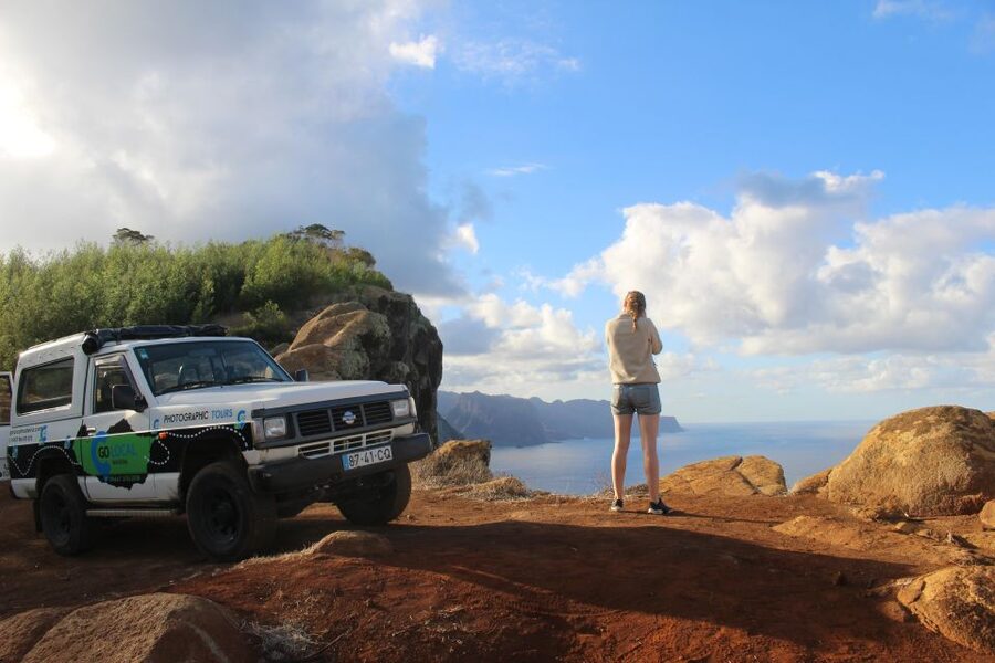 Madeira in one day: Funchal & Eastern Highlights - Porto da Cruz: Spirits, Snacks, and a Coast Start That Breaks the Script