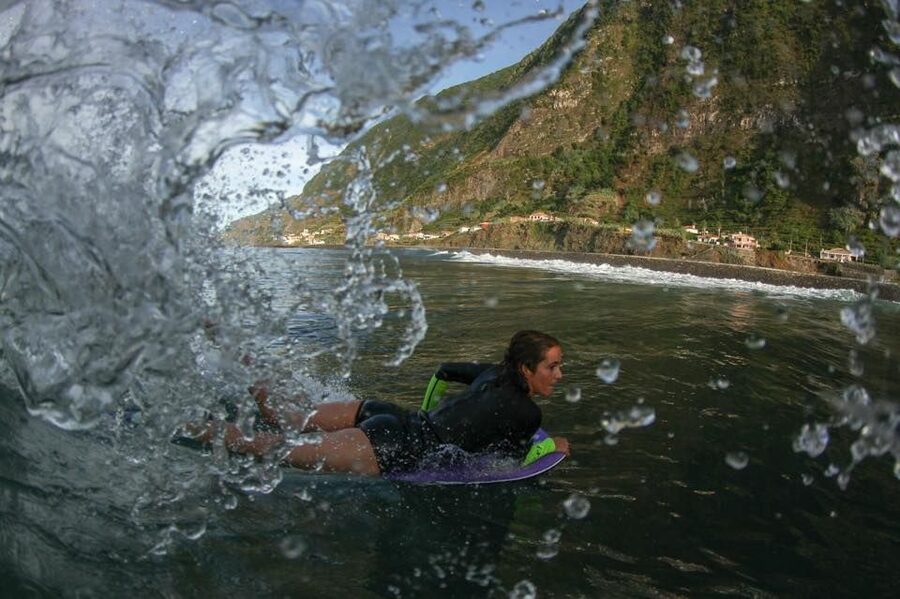 Madeira Island Bodyboard Experience - The 4-hour flow: pickup, beach choice, then wave time