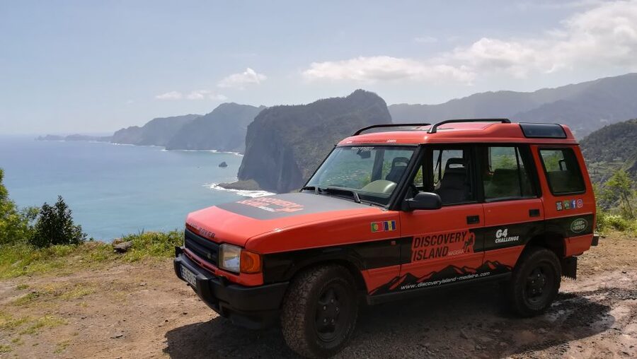 Madeira Island: Full-Day Guided Tour of Eastern Madeira - First stop: Pico do Arieiro, high enough to change the light