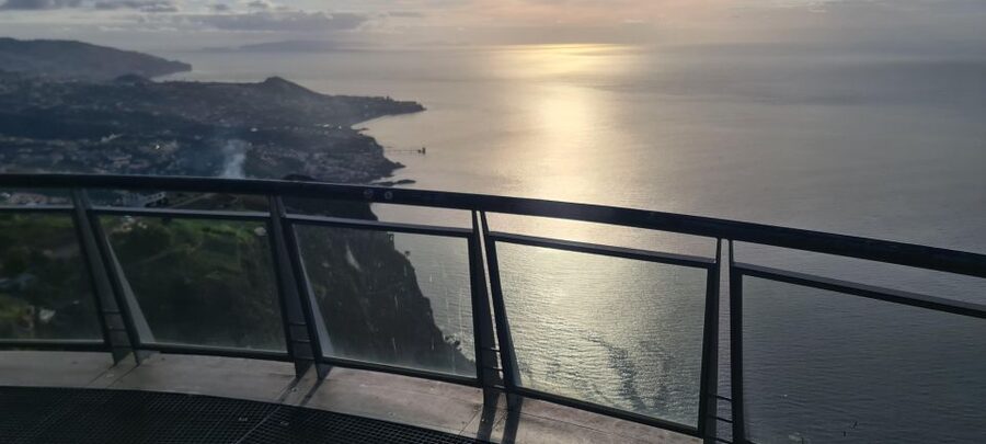 Madeira island full day tour - Seixal black sand beach: the photo, the cliffs, the contrast