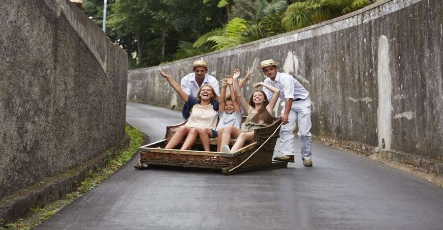 Madeira: Monte Sightseeing Tour & Toboggan Sled Ride - Getting there from the cruise port, and keeping the timing stress-free