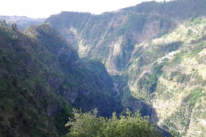 Madeira Pack 1 - Santana + Porto Moniz+ Curral das Freiras - Valley of the Nuns: afternoon viewpoints over Curral das Freiras