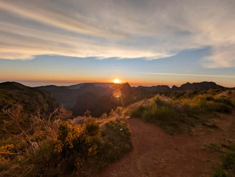 Madeira: Pico Arieiro Sunset with Stairway to Heaven Option - Pickup and the minibus timing that makes sunset possible