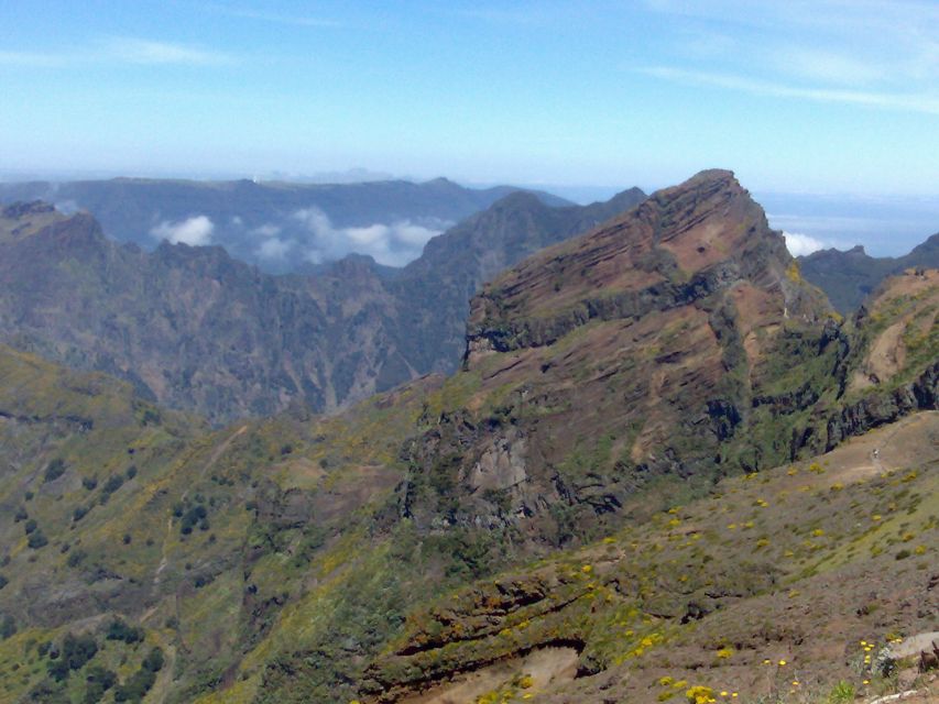 Madeira: Pico do Arieiro & Laurissilva Forest - East tour - Laurisilva Forest and the Balcões Levada Walk: 20 Million Years, Easy Steps