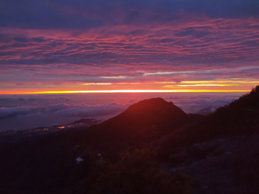 Madeira: Pico Ruivo Guided Sunrise Hike with Hotel Pickup - Coming down the last section: pacing, uneven steps, and a toilet stop