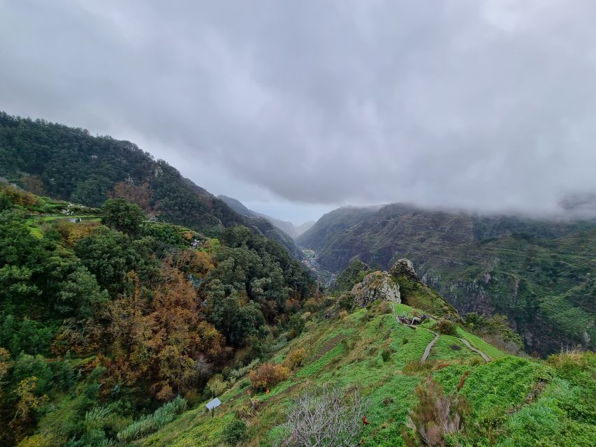 Madeira: Picturesque Peaks and Skywalk private 4x4 Jeep tour - A 3.5-hour private 4x4 loop that actually fits a busy day