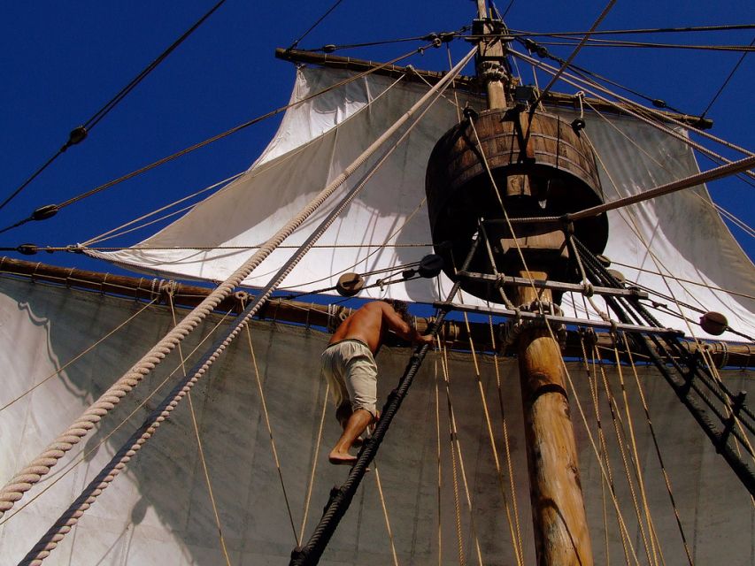 Madeira Pirate Ship: 3-Hour Boat Trip - Honey cake and Madeira wine: a small inclusion that people remember