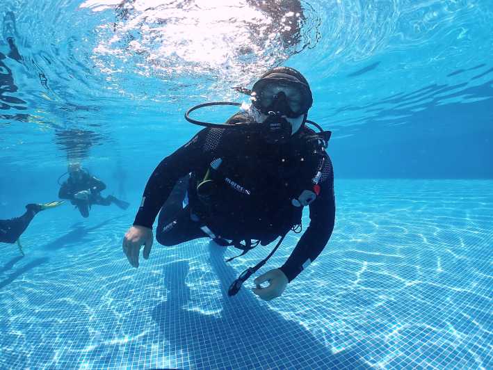 Madeira, Ponta São Lourenço: Scuba Diving for Beginners - Pool trial practice, where nerves usually fade