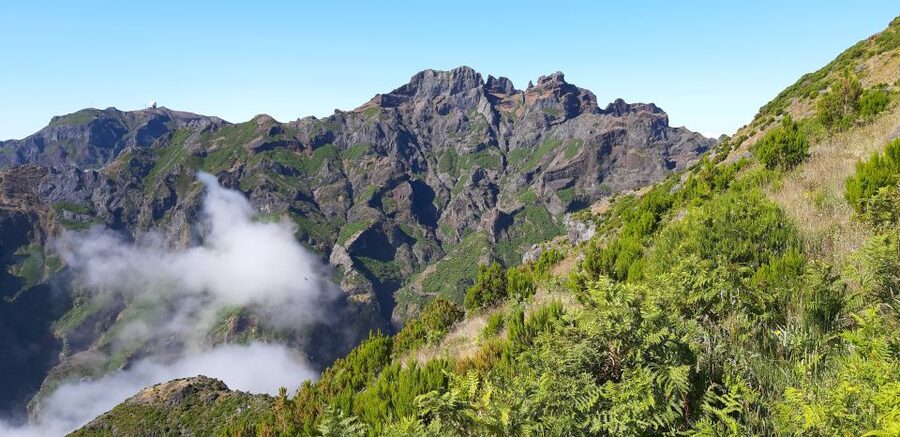 Madeira: Private Guided Achadas Teixeira - Pico Ruivo PR1.1 - Who This Tour Fits Best on Madeira