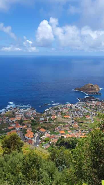 Madeira: Private Guided Tour with Electric Cars - First Stop After Pickup: Your Electric-Car Start to Ponta do Sol