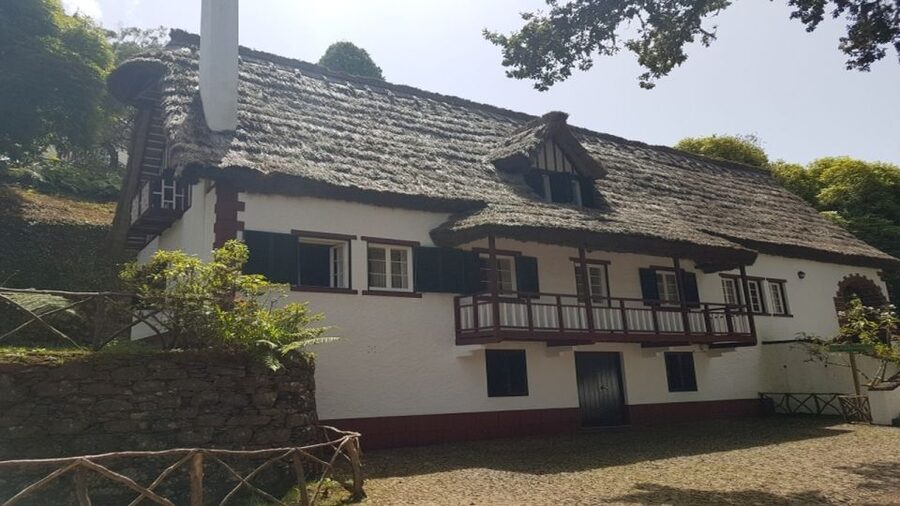 Madeira: Private Half-Day North East Island Tour - Santana’s thatched houses: the triangle homes you came for