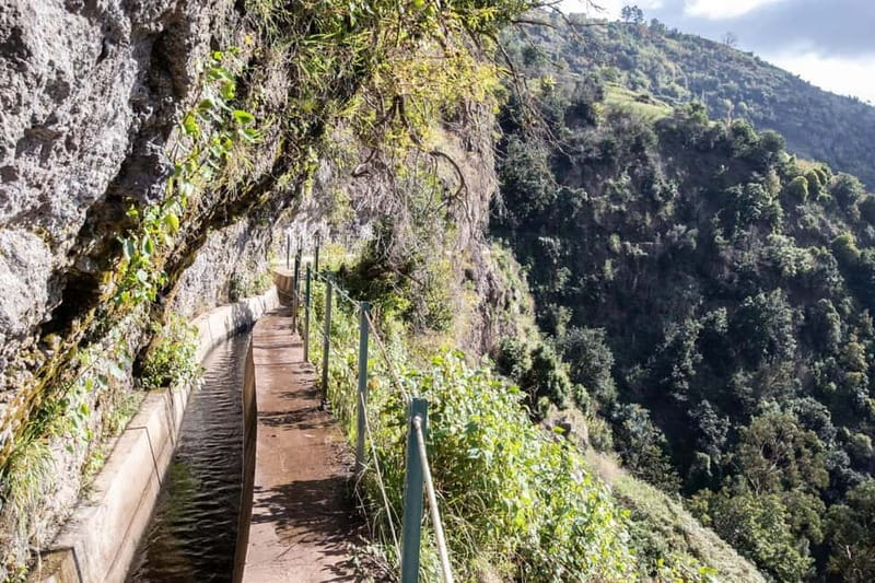 Madeira: Reach the Sun Hike Levada Nova Moinhos Ponta do Sol - Picnic at Madalena do Mar: the warm-weather break that hits