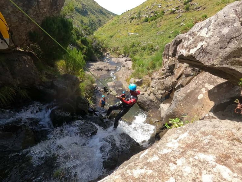 Madeira : Ribeira das Cales Canyoning (Level 1) - The Mid-Canyon Break: Water, KitKat, and a Chance to Reset