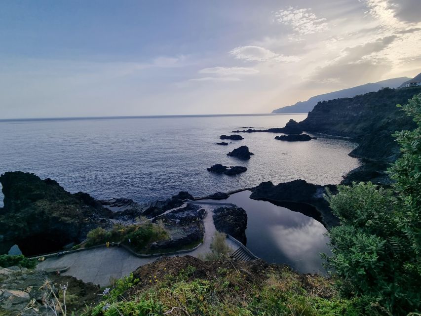 Madeira : SkyWalk, Fanal, Natural Pools 4x4 Jeep Tour - Cabo Girão SkyWalk Glass Platform (About 580 Meters Up)
