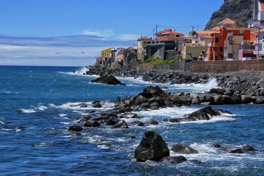 Madeira : Southwest coast, Run & Anjo´s Waterfall 4x4 Tour - Calheta again, plus a finishing stretch toward the coast