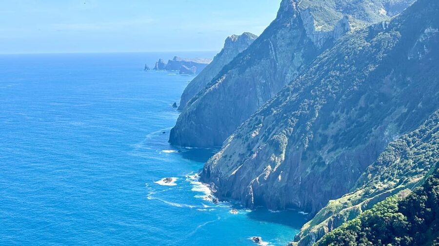 Madeira Stairway to Heaven to Larano Hike Mountain to Sea - The picnic moment: local snacks on the best spot you can find