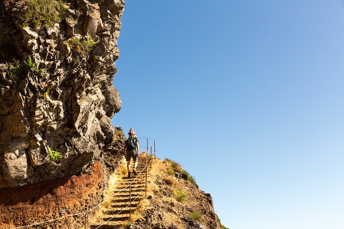Madeira Stairway to Heaven to Larano Hike Mountain to Sea - From Pico Areeiro to the Insta-famous Stairway to Heaven