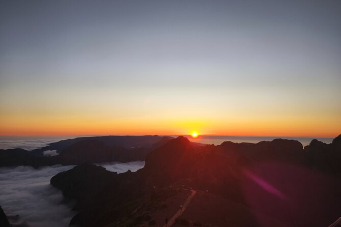 Madeira Sunset at Pico do Arieiro and PR1 Stairway To Heaven - The Ninho da Manta Hike (1.5 Hours) and Why It Feels Like the Real Trip