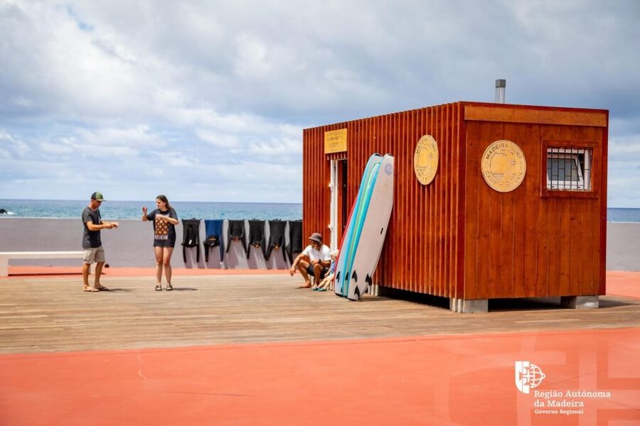 Madeira: surf lesson at Porto da Cruz - The 2-hour lesson flow, what actually happens in the water