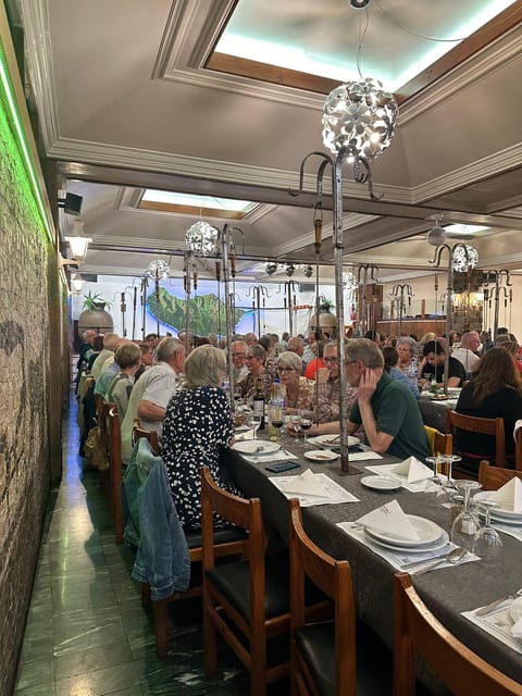 Madeira:TypicalShowFolklore Evening.included.Dinner transpt - Dinner with Madeira flavor, and what no-limit really means