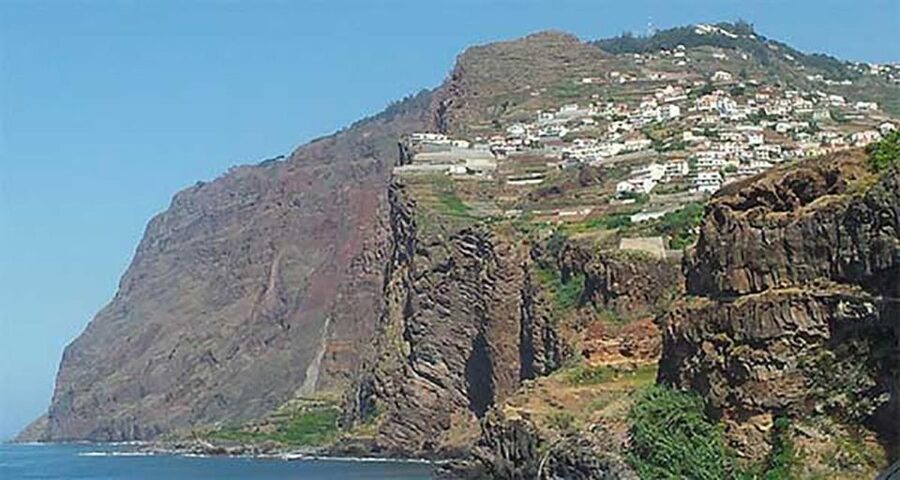 Madeira: Vineyard Tour w/ Wine Tasting & Skywalk - The Madeira wine tasting: sweet or dry, 3, 10, and 15 years old