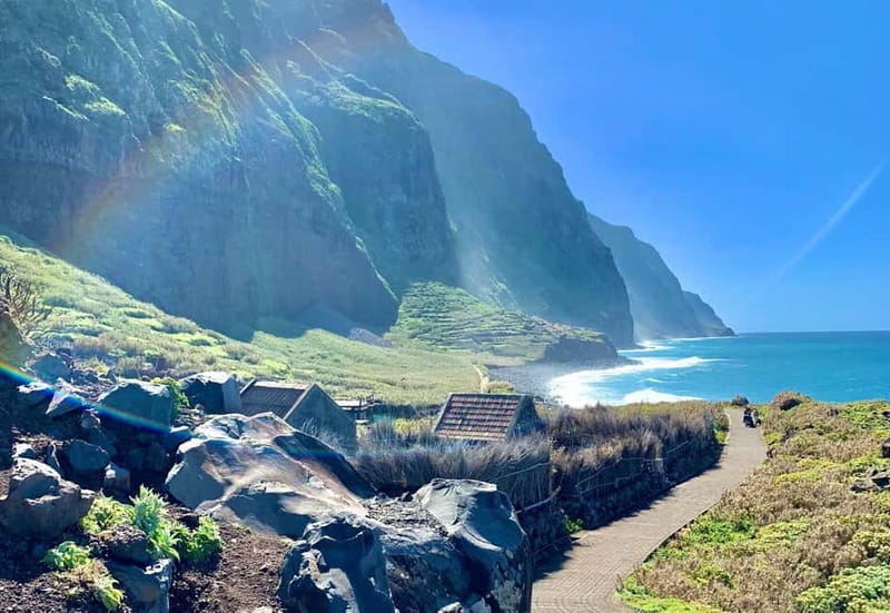 Madeira: Westside Achadas Cruz, Moniz, Seixal and Fanal - Achadas da Cruz cable car: the steep, unforgettable start