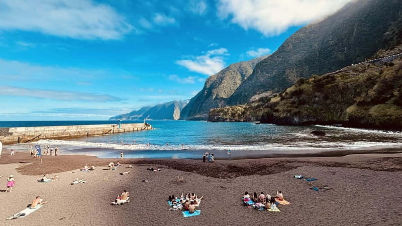 Madeira: Westside Achadas Cruz, Moniz, Seixal and Fanal - Porto Moniz natural pools: black rocks, real ocean energy