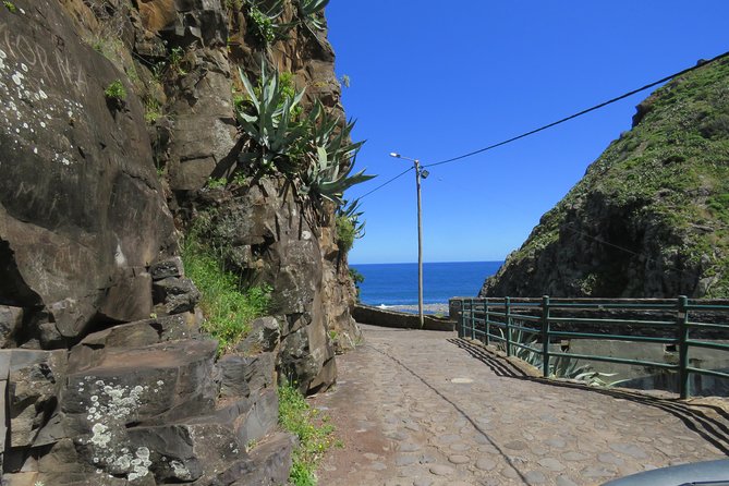 Northeast meet the locals 4x4 tour - Santana / Caniçal - Faial and the Terraced North Coast Feeling