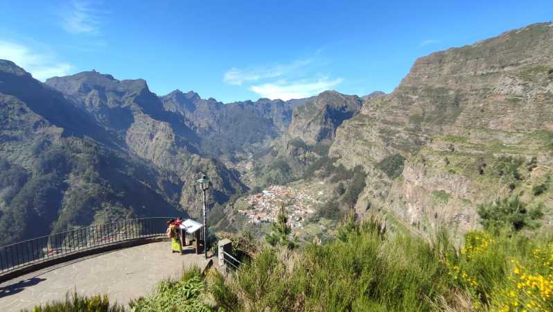Nun's Valley & Pico dos Barcelos Madeira Island Tour - Pico dos Barcelos: your orientation view over Funchal