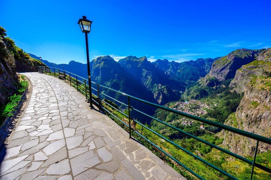 Nun's Valley & Pico dos Barcelos Madeira Island Tour - Should you book Nun’s Valley & Pico dos Barcelos?
