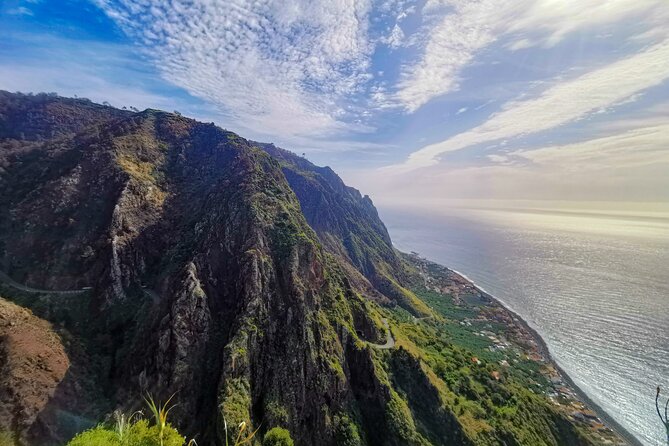 Oldtimer Sightseeing Tour in the West and Northwest - Ribeira Brava to Ponta do Sol: Harbors, Beaches, Tunnels, Waterfall Views