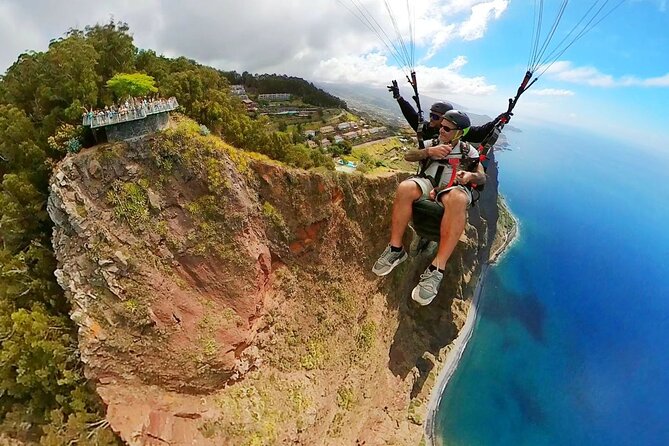 Paragliding in Madeira Stunning Landscapes - Photos and Insta360 or GoPro Capture: Why the Included Media Matters