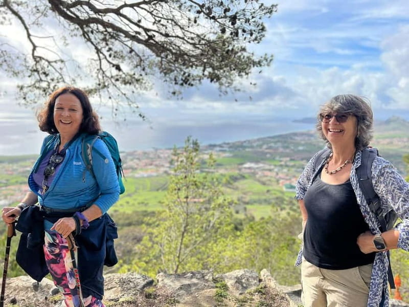 Pico Castelo & Pico Facho Vereda: Walk with Spectacular View - Price and Value: Is 58 USD a Good Deal Here?