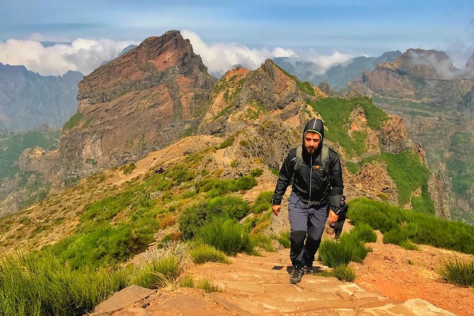 Pico do Areeiro to Pico Ruivo (PR 1) - Hiking Tour in Madeira - Practical tips: fitness, gear, weather, and the 3€ trail fee