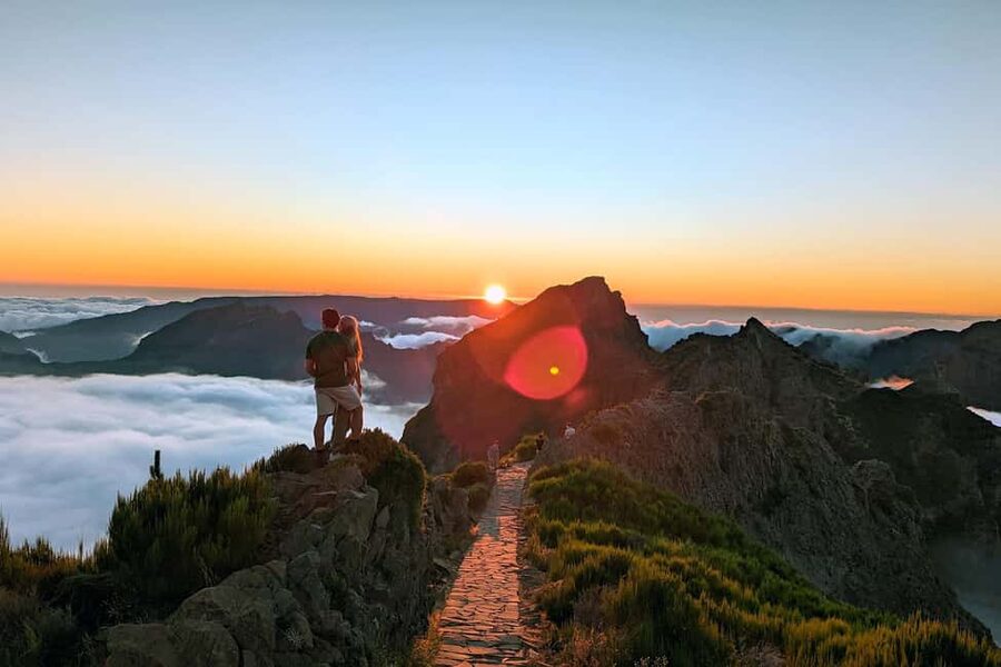 Pico do Arieiro in 4h: Immersive Private Tour - Why the Adjustable Roof Matters More Than You Think
