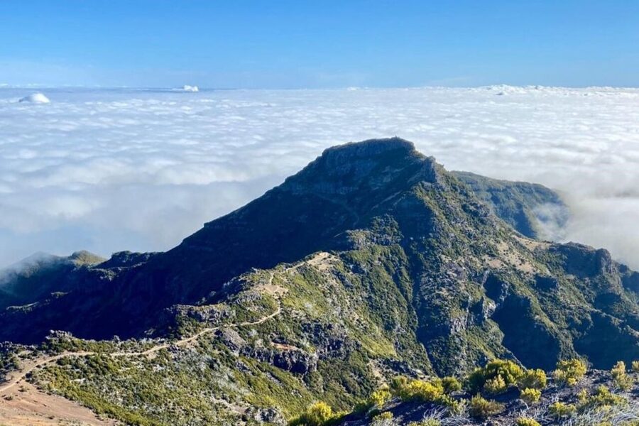 Pico Do Arieiro Pico Ruivo Sunrise or Morning Hike Transfers - PR1, the Stairway to Heaven, and why this section feels harder than it looks